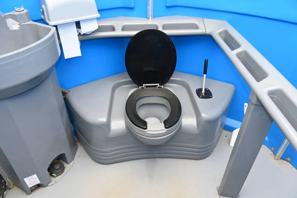 Best Portable restroom trailer rental  in Blytheville, AR